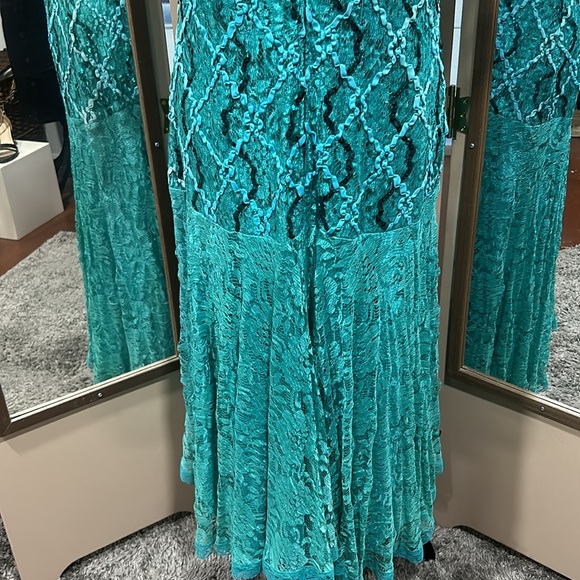 1980s does 1920s Vintage Turquoise Lace and Sequins Formal Dress size 14. - Picture 7 of 9